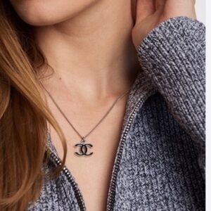 Chanel CC Necklace – Black / Silver